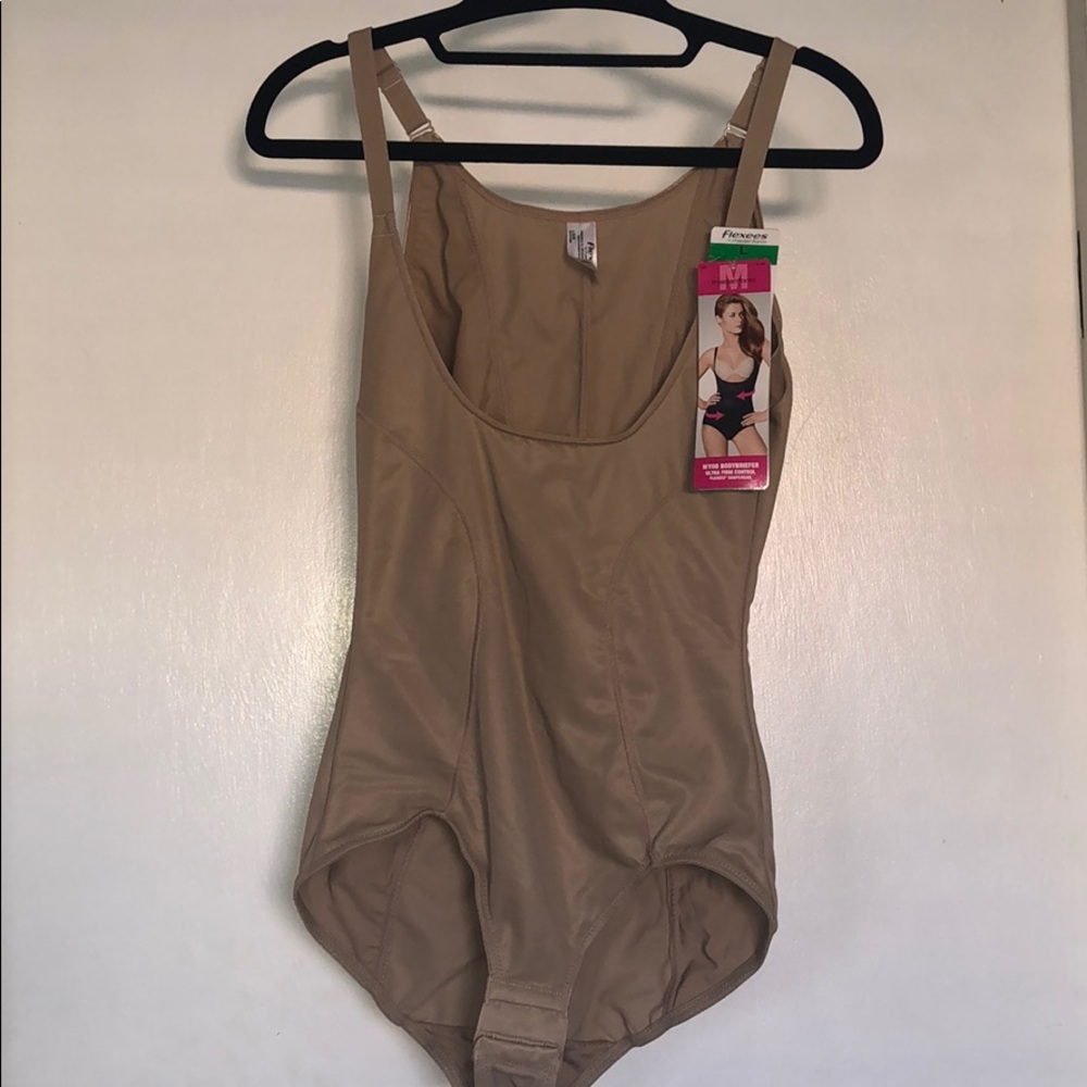 NEW Flexees bodybriefer shapewear